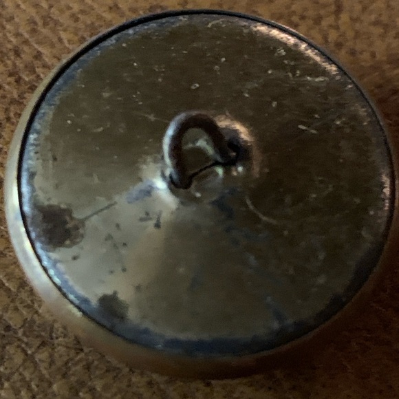 Vintage brass coat of arms buttons. Set of 2 - Picture 3 of 6